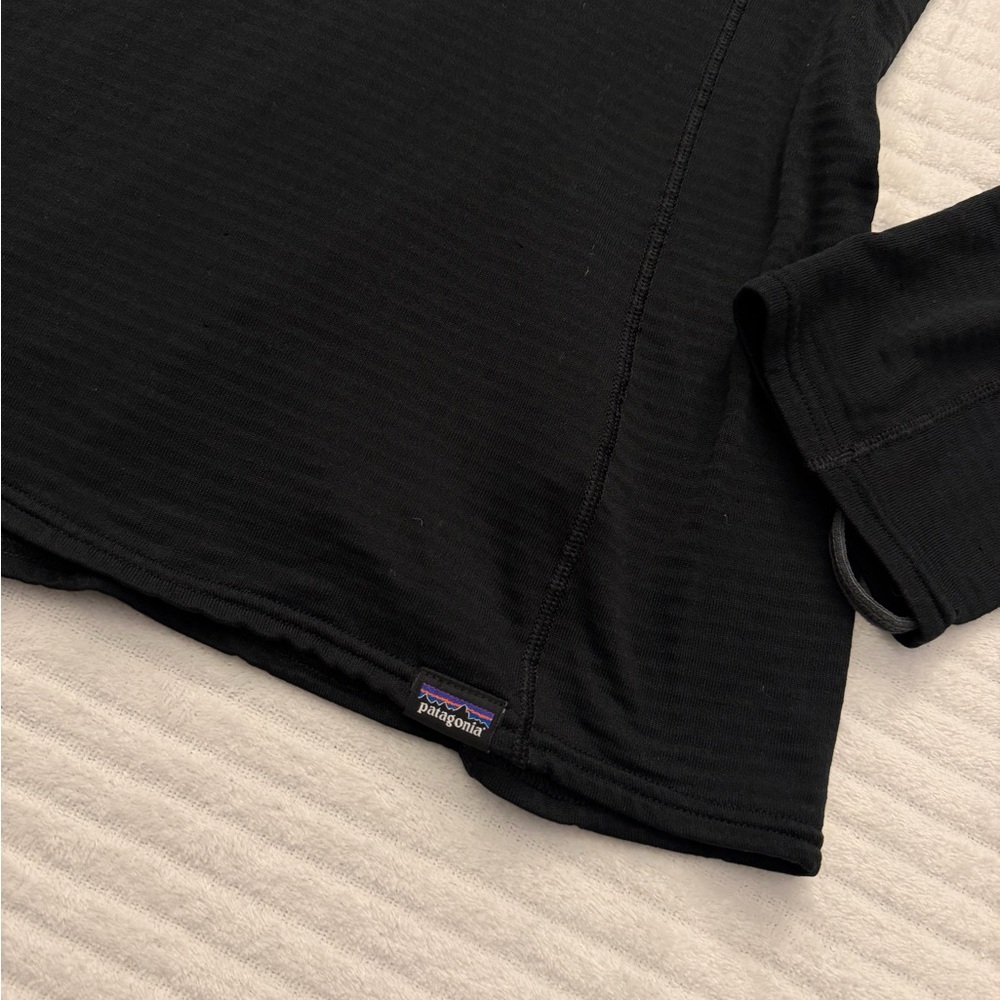 Patagonia Women's Black Long Sleeve Top - Picture 2 of 3